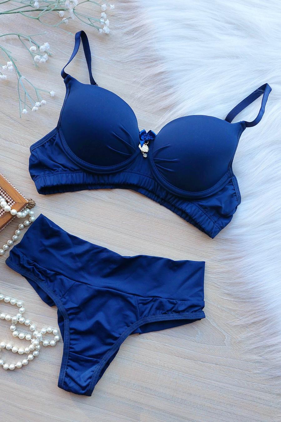 Essentia Pure Sculpt Set -  Lingerie Collection