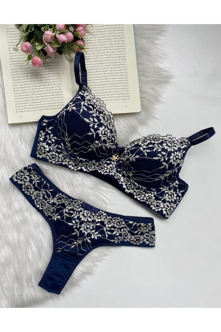 Bordeaux Lace Signature Set
